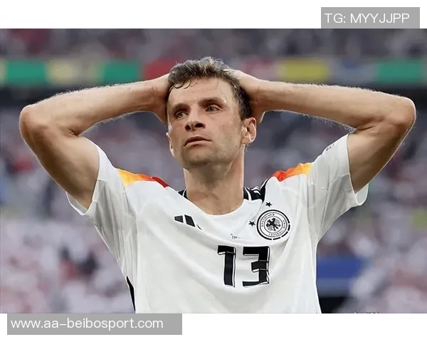 穆勒与德赖塞特尔亲密合影社交媒体上互称传奇人物