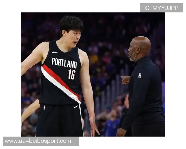 比卢普斯称赞杨瀚森展现出色比赛节奏与精彩表现